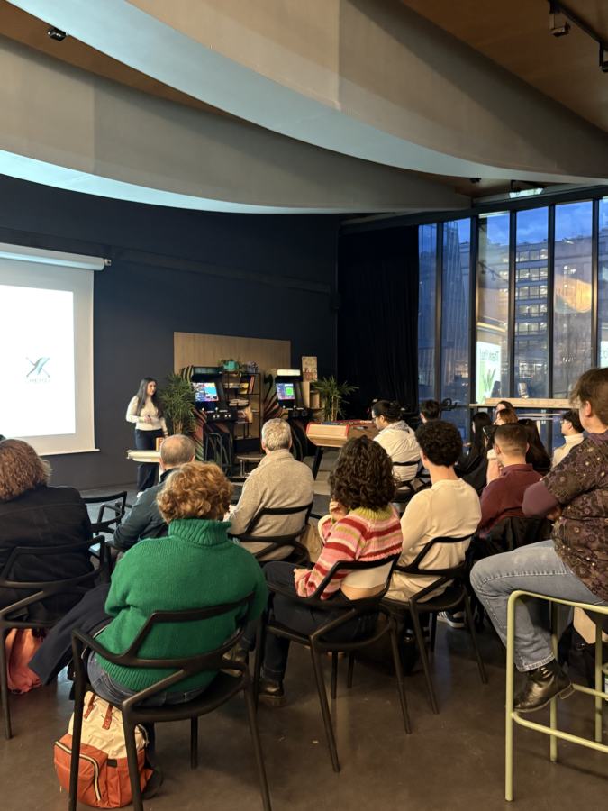 Présentation scientifique devant le public d’une conférence CHEMIX